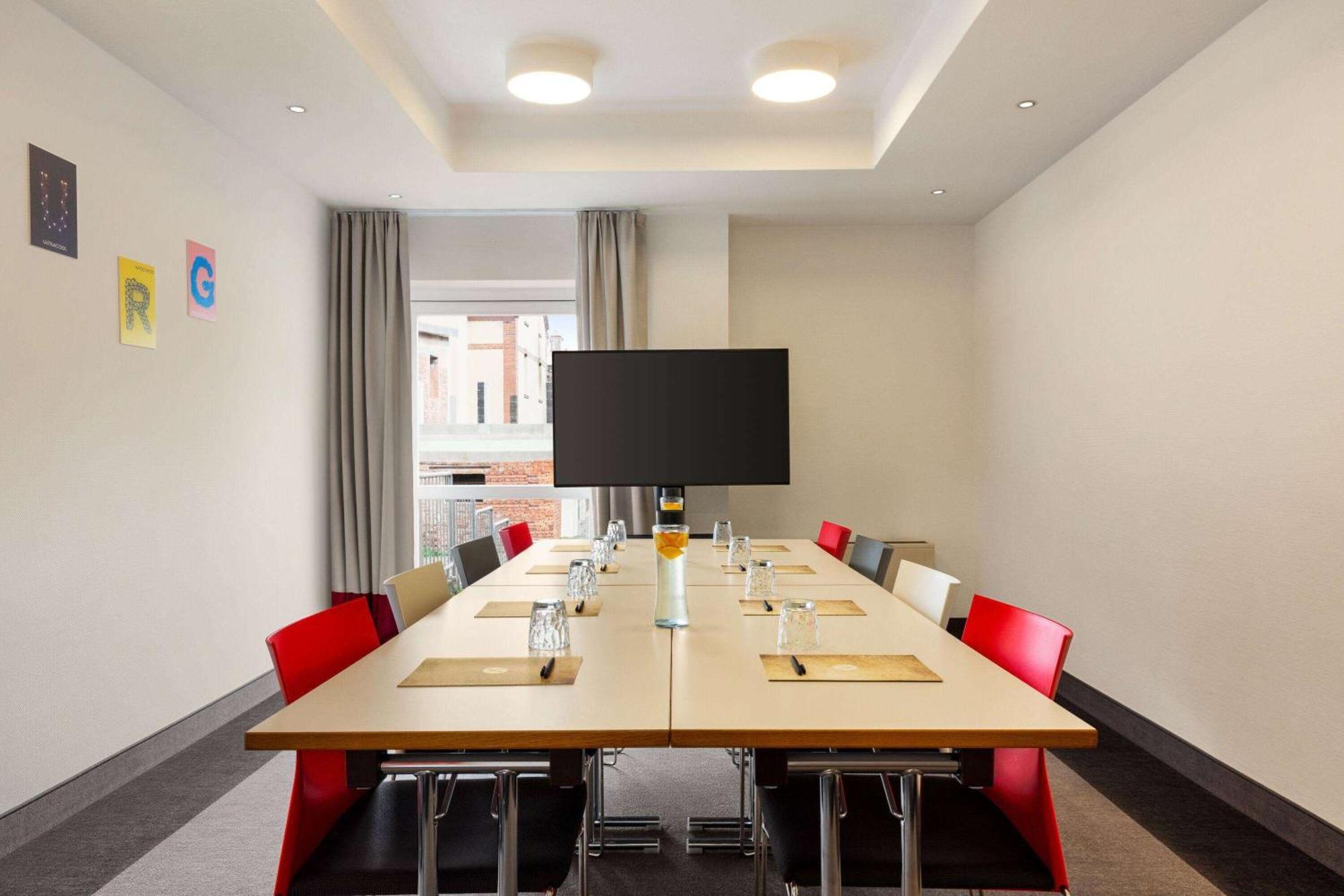 Vienna House Easy By Wyndham Limburg Hotel Limburg an der Lahn Bagian luar foto