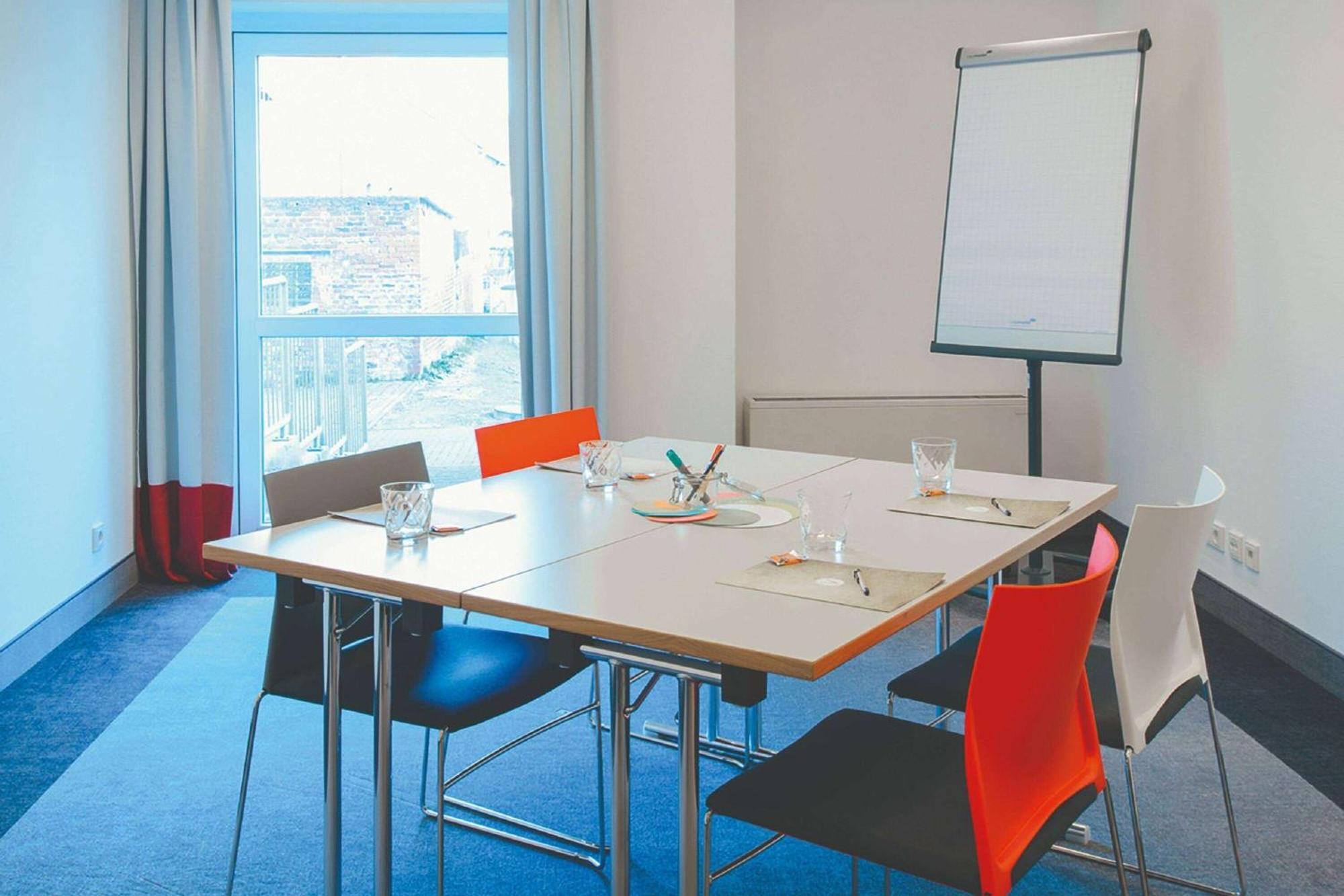 Vienna House Easy By Wyndham Limburg Hotel Limburg an der Lahn Bagian luar foto
