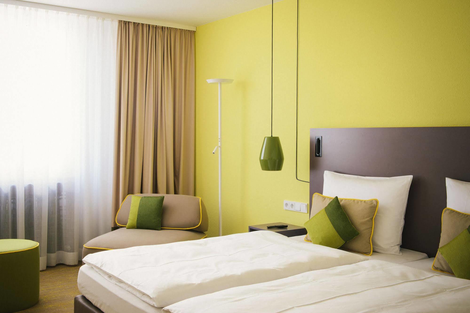 Vienna House Easy By Wyndham Limburg Hotel Limburg an der Lahn Bagian luar foto